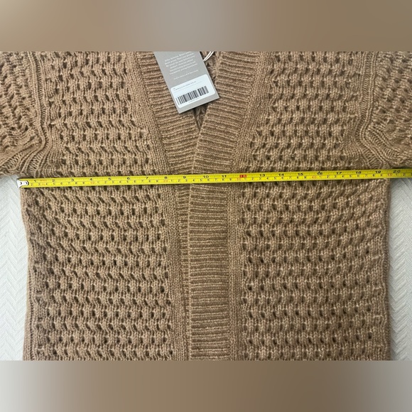 Everlane Cloud Oversized Cardigan - Picture 4 of 12